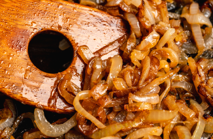 Grilled or Raw Onions